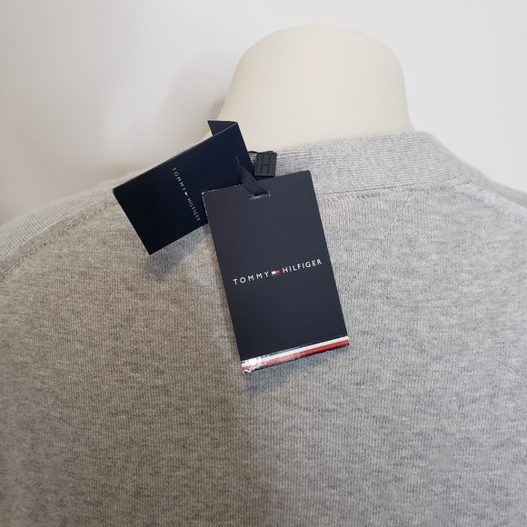 Tommy Hilfiger Men's Button Down Regular Fit Solid Cardigan Sweater Sz XL Gray - Picture 5 of 11